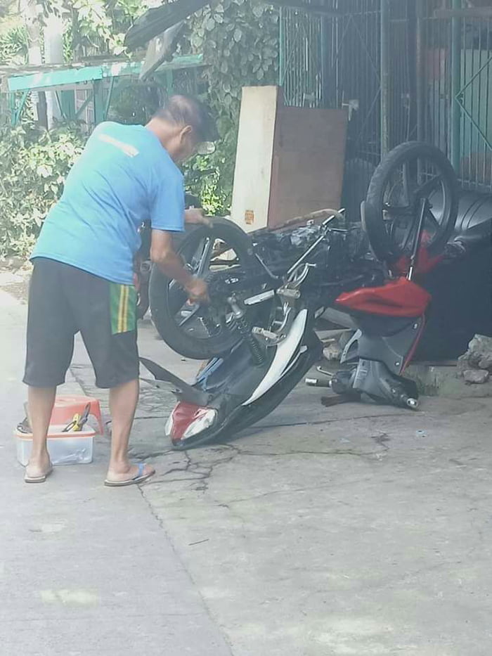 Man: I think My Big bike's chain is broke. Old Man: let me handle it ...