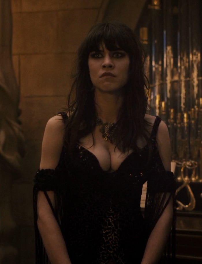 Ana Ularu Ana Ularu