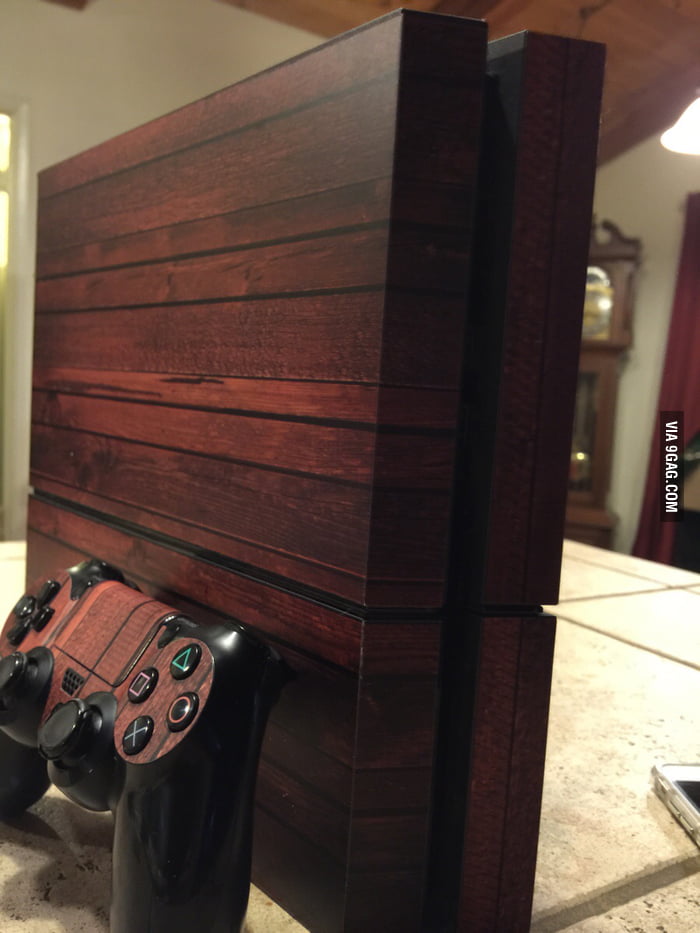 Wooden PS4 skin 9GAG