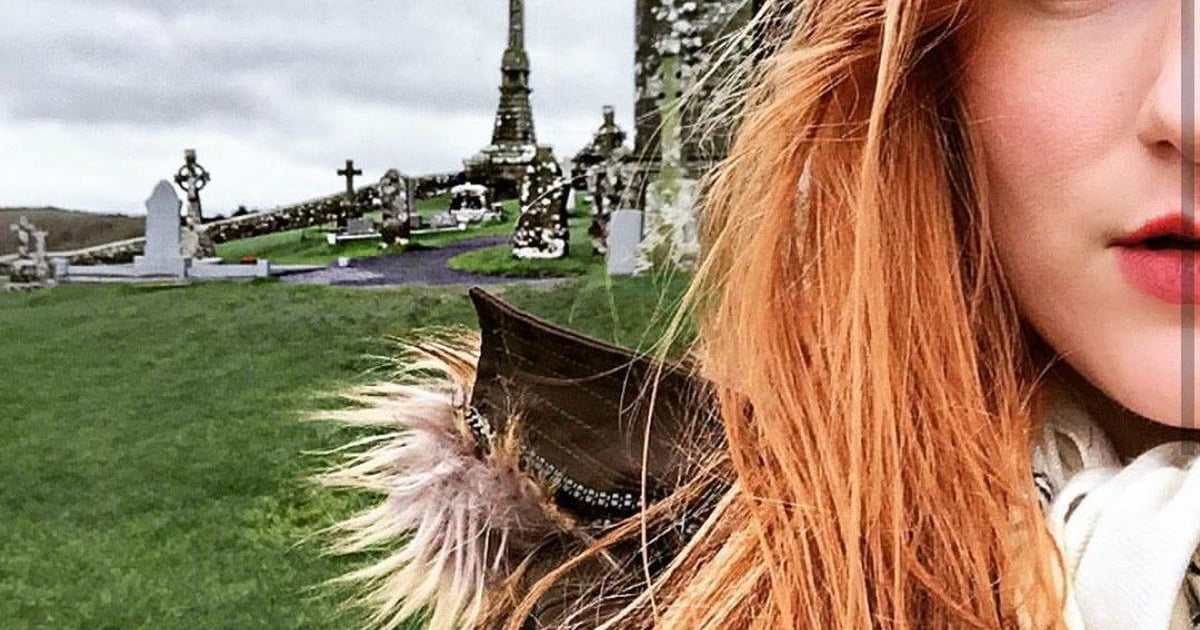 Paige/Peach Saliva 9GAG