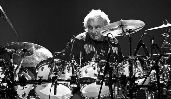 RIP Alan White (72) Drummer Yes since 1972 - 9GAG