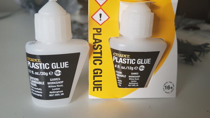So I bought this citadel plastic glue thick a few years back and finally  decided to use it. This is the full contents of that bottle after I scraped  it all out.