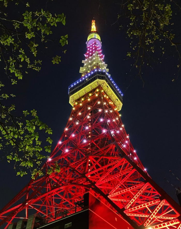 Tokyo Tower - 9GAG