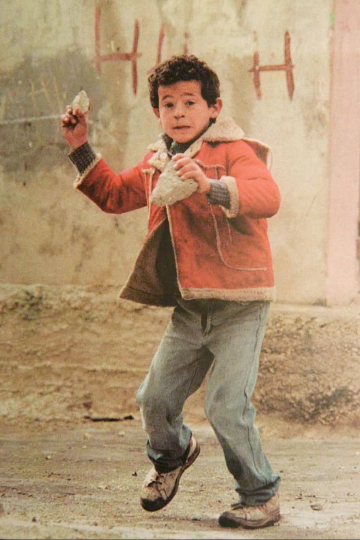 Brave Palestinian boy from 80s - 9GAG