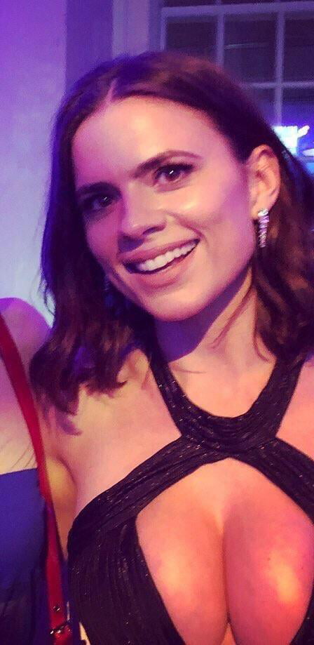 Hayley atwell tits