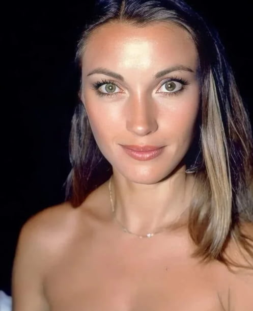 Mid 70s Jane Seymour - 9GAG