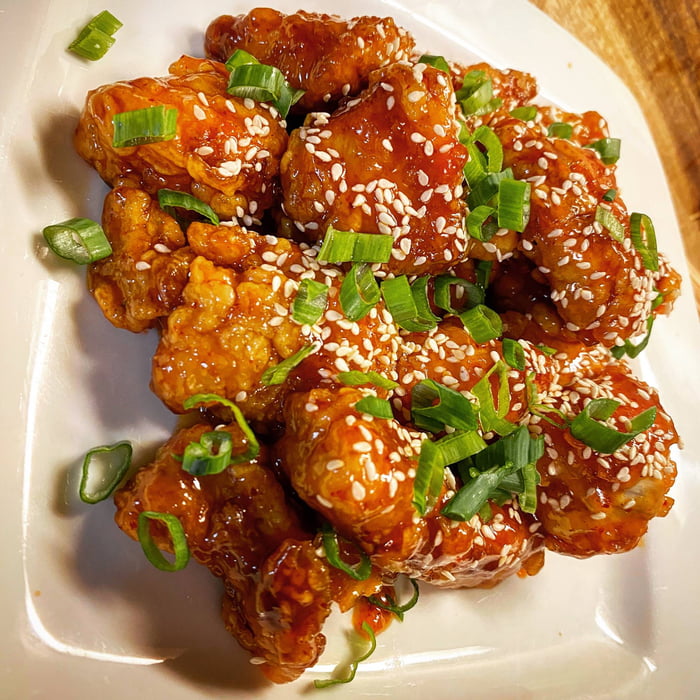 Korean Fried Chicken | Dakgangjeong - 9GAG