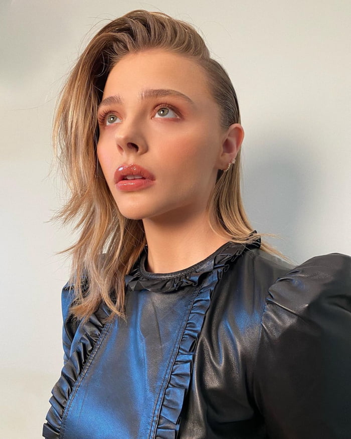 Chloë Grace Moretz - 9GAG