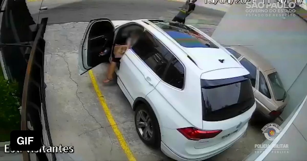 A robbery - 9GAG