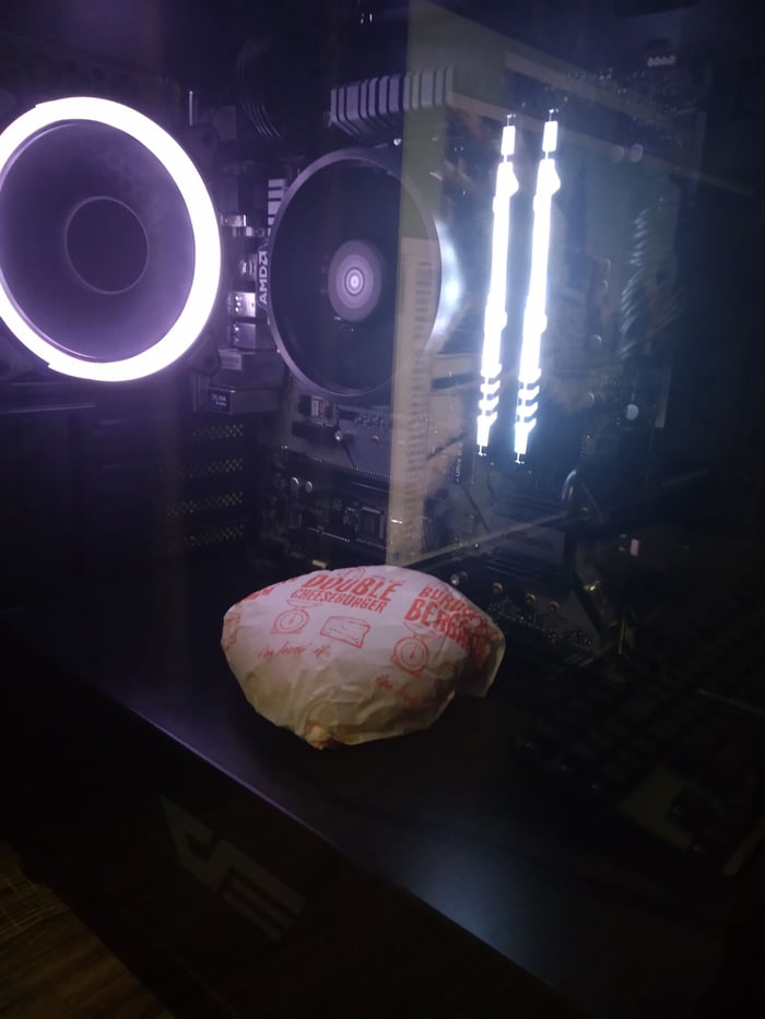 Keeping My Cheeseburger Warm 9GAG   Aqny9LQ 700b 