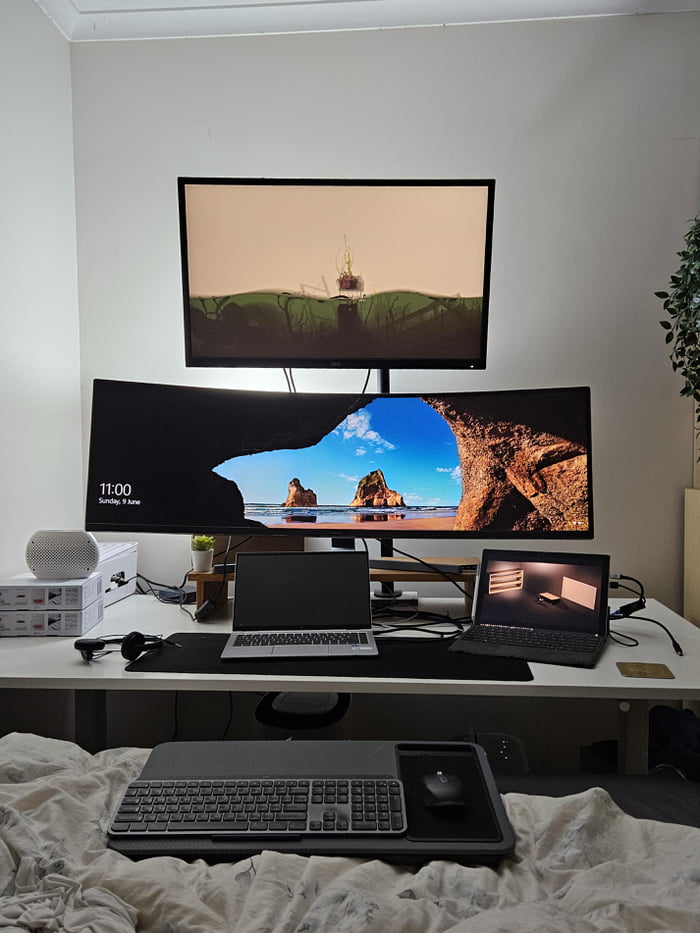 Sick day / weekend setup - 9GAG