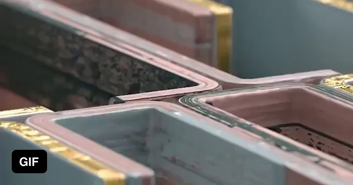 Satisfying movement - 9GAG