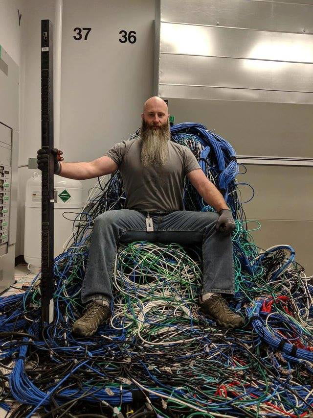 Larry the Cable Man 9GAG