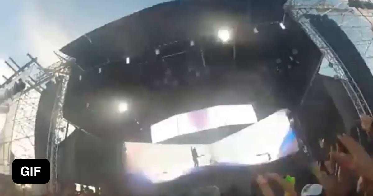 DJ throws cake, lands in Quadriplegic fan's face 9GAG