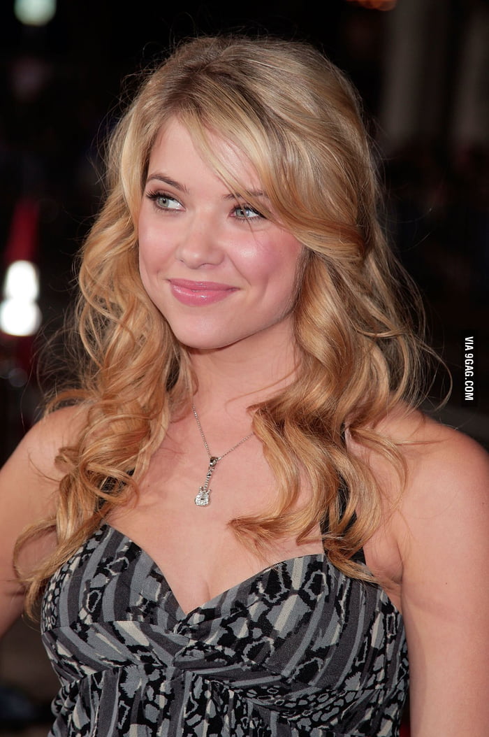 Ashley Benson - 9GAG