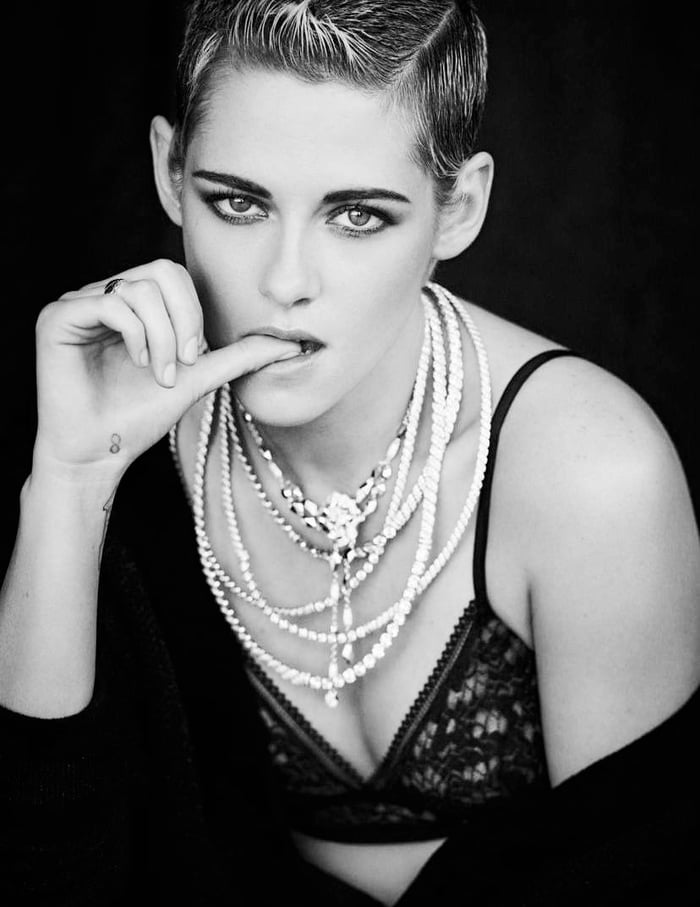 Kristen Stewart - 9GAG