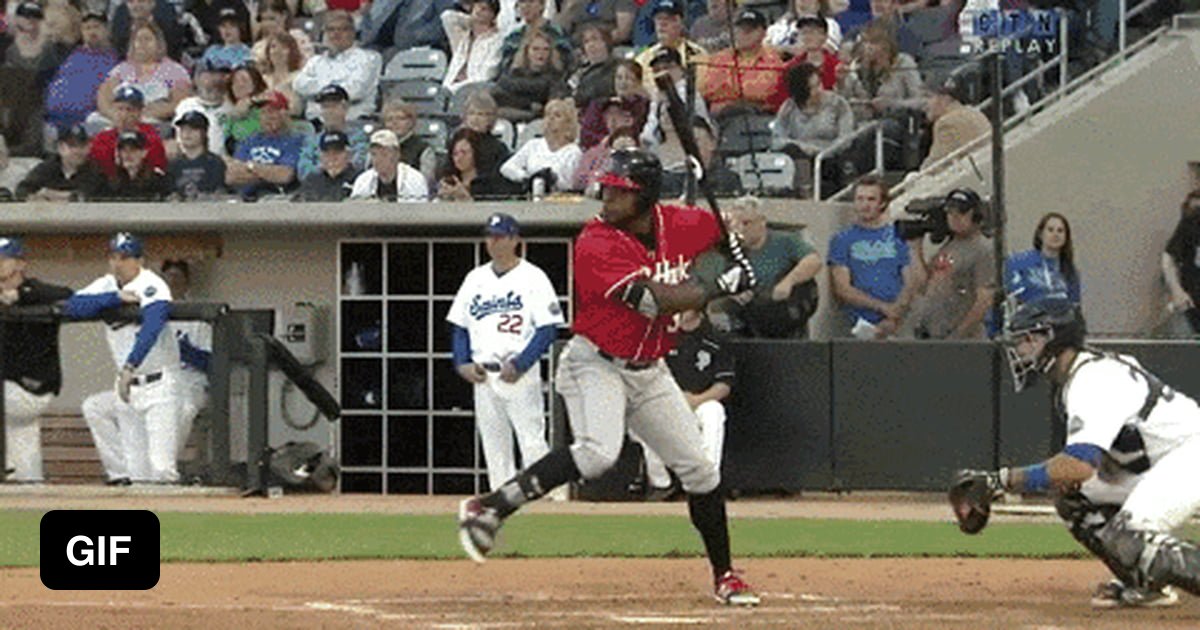 Fan catches baseball bat one handed while holding beer 9GAG