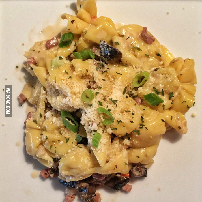 Sacchetti Bascaiola - a rustic italian dish - 9GAG