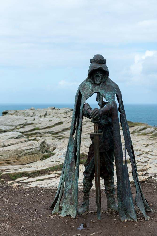 King Arthur, 2.44M (8Ft) on the top of Tintagel cliffs, Cornwall, UK