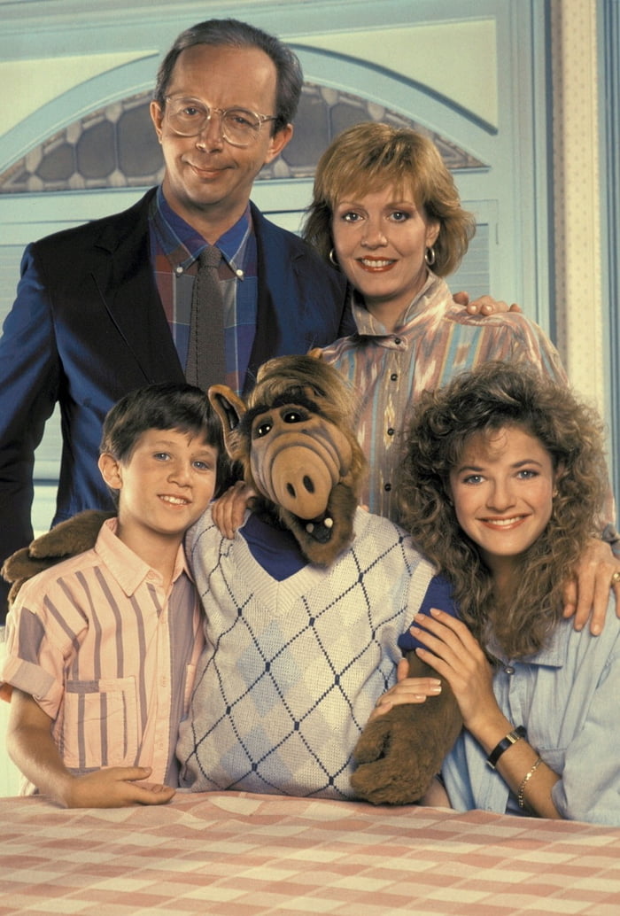 Late 80s ALF cast - 9GAG