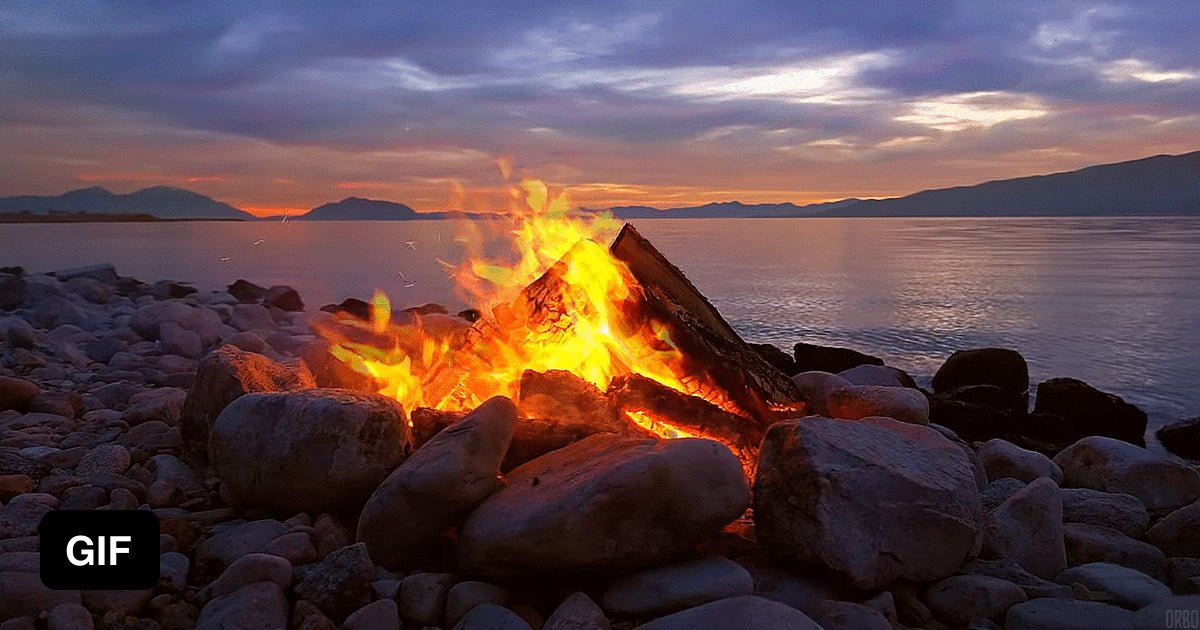 Sunset campfire on Utah Lake. - 9GAG