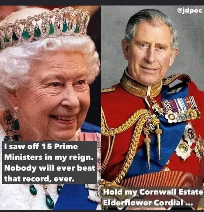 Queen v King… 9GAG