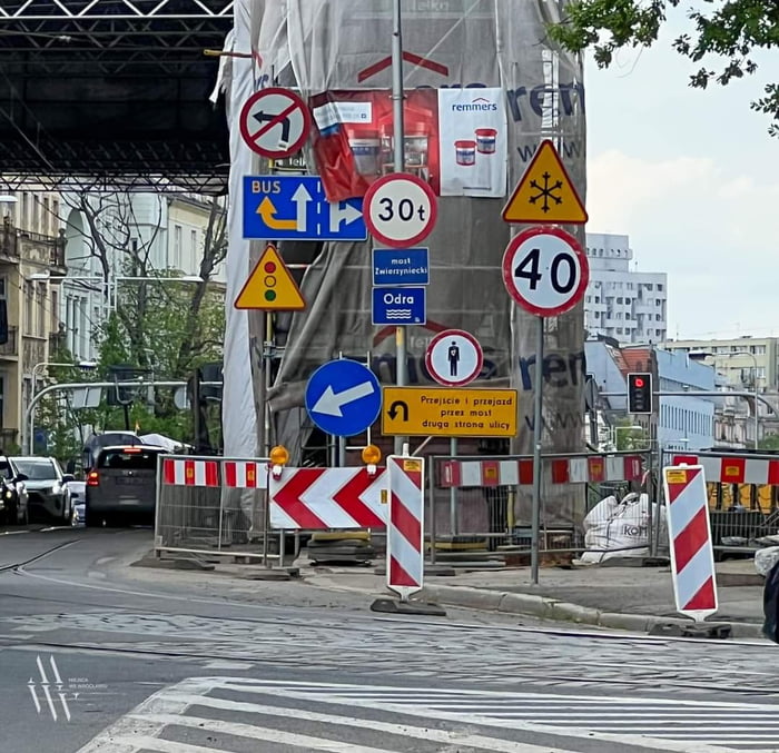 Road signs - 9GAG