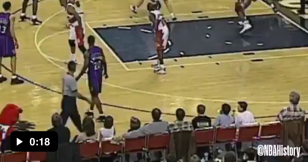 Vince Carter introduced himself to one of the best shot blockers in NBA