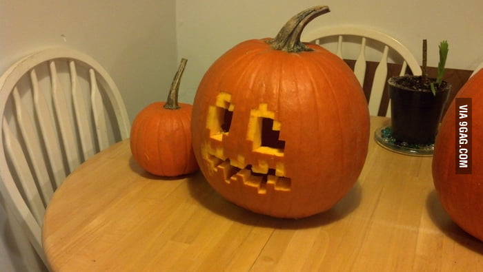 my-attempt-at-minecraft-pumpkin-carving-9gag