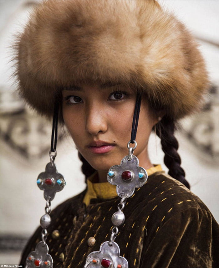 Kyrgyz woman in traditional garb - 9GAG