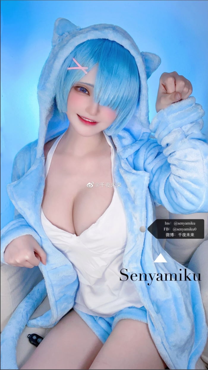 Senyamiku cosplay