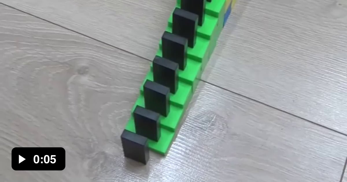 Dominoes sound so satisfying - 9GAG