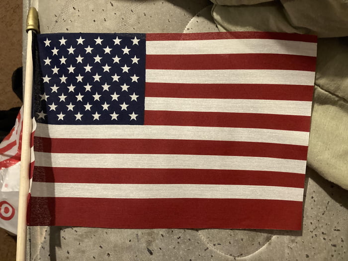 This flag is poorly made, it has a stripe as thin as a noodle and a ...