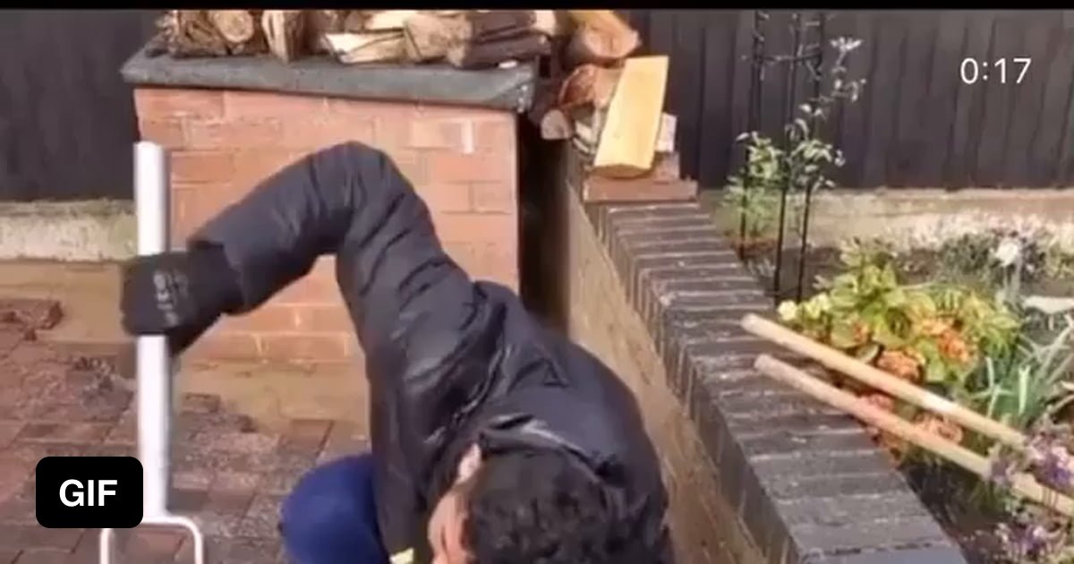 Cutting Bricks Perfectly 9GAG