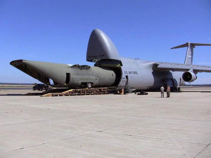 C-130 Inside a C-5 Cargo Plane - 9GAG