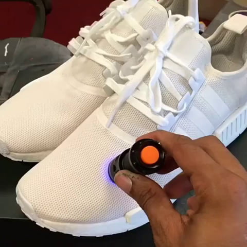 change shoe color with polish