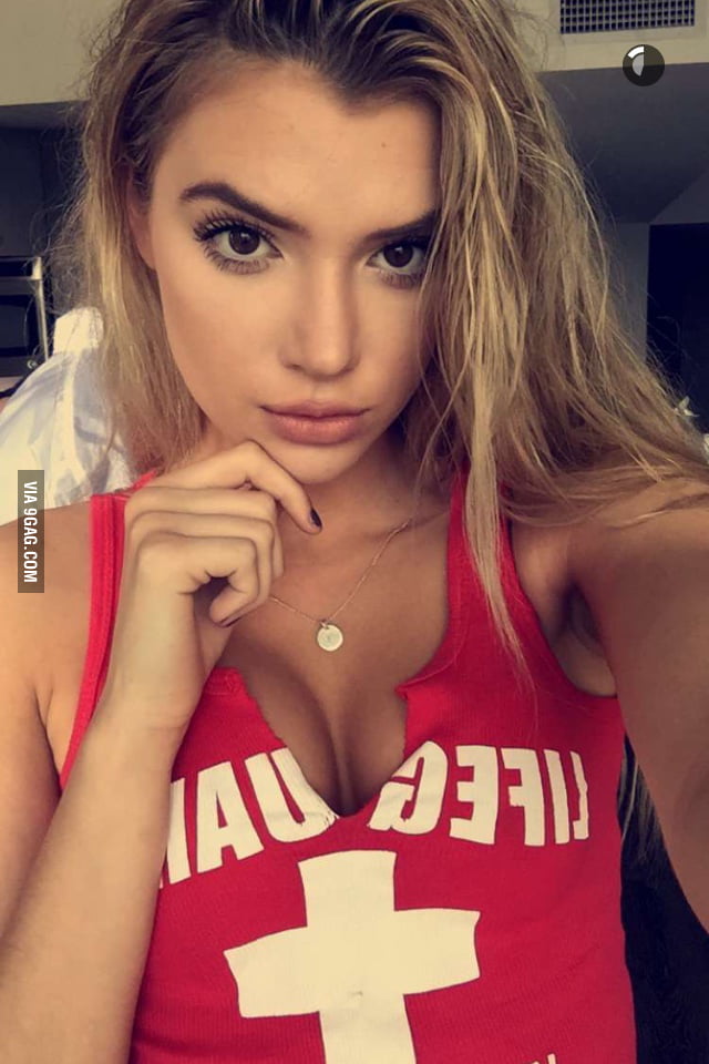 Alissa violet hot