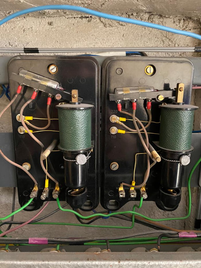 Anyone know what this is? - 9GAG