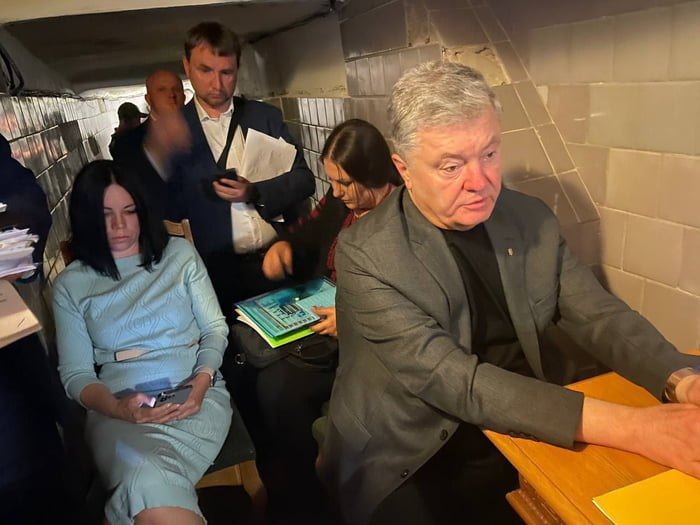 Former Ukrainian president Poroshenko in 2014: "our children will go to ...