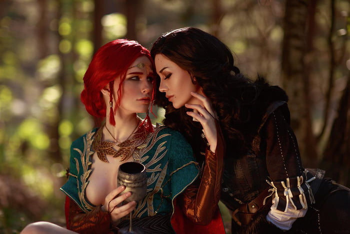 triss-and-yennefer-cosplay-by-likeassassin-and-vick-torie-9gag