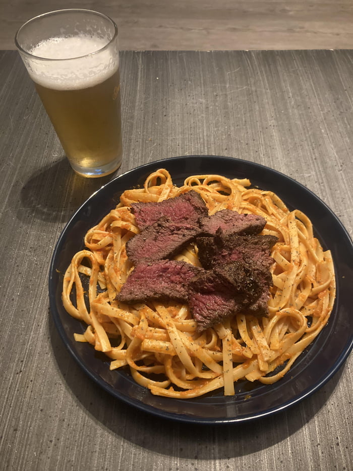 Vodka Sauce Fettuccine and Steak 9GAG
