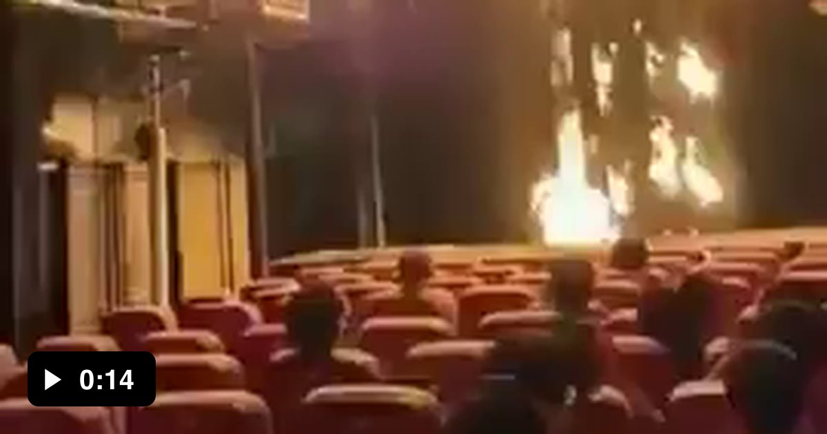 Fire effect in 5d cinema - 9GAG