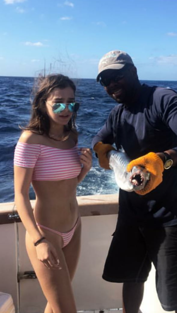 Hailee Steinfeld in that pink bikini from her IG story GAG