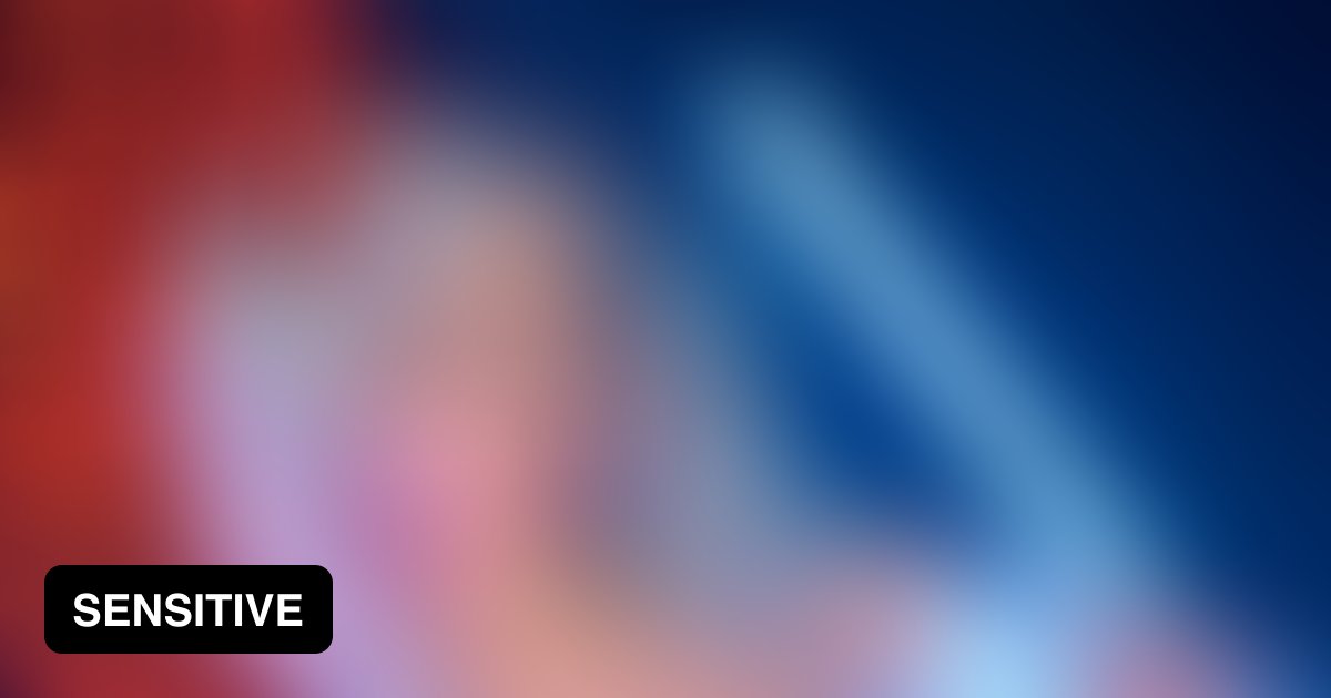 Idol (Moonsong) cosplay by Sooyoungg - 9GAG