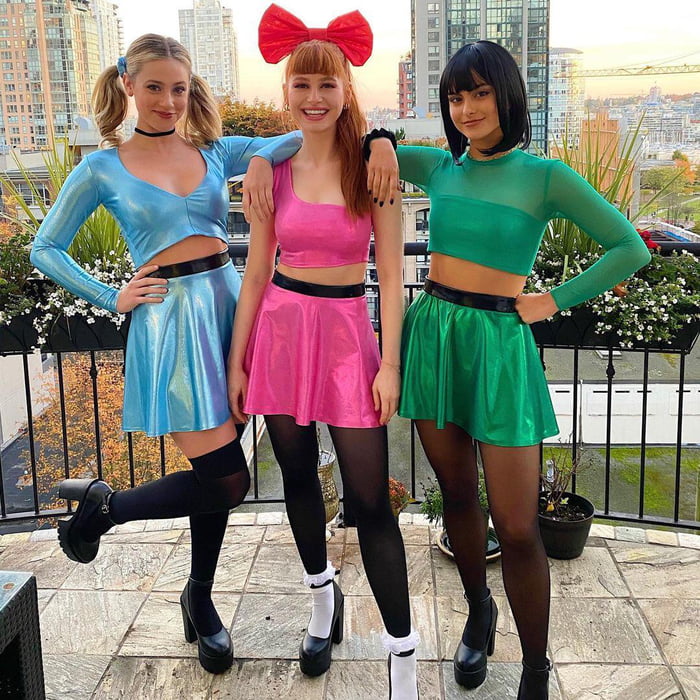 Lili Reinhart, Madelaine Petsch & Camila Mendes - 9GAG