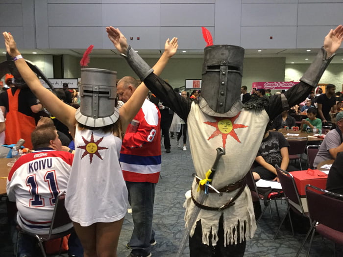 chief Visible Five Solaire Cosplay. Gotta love Dark Souls - 9GAG