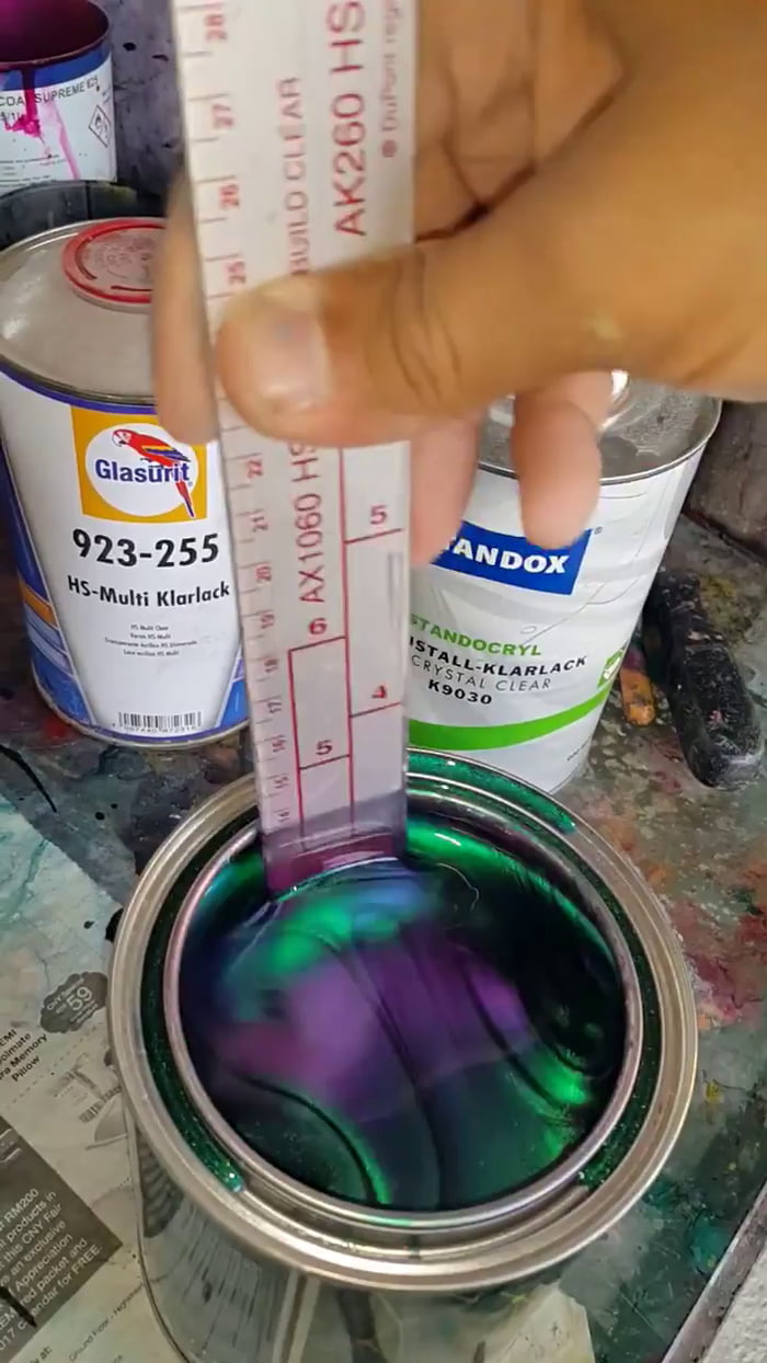 Chameleon 7 tone paint - 9GAG