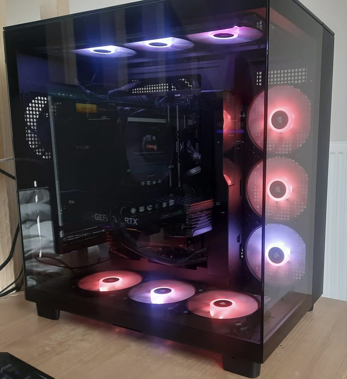 Just finished this new build, specs in comments. - 9GAG