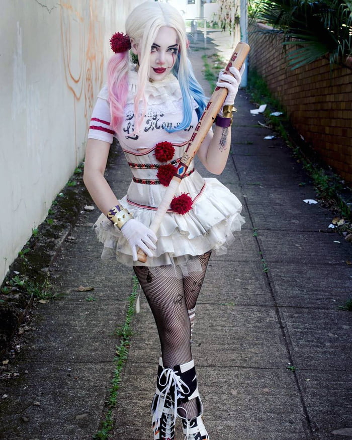 Pennywise/Harley Quinn mashup by Jinxkittie - 9GAG