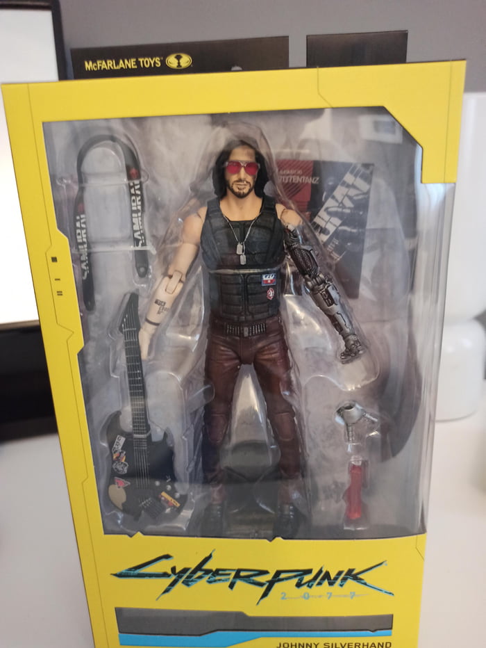 Got This Amazing Johnny Silverhand Figure For 8 9GAG   AxBNY6K 700b 